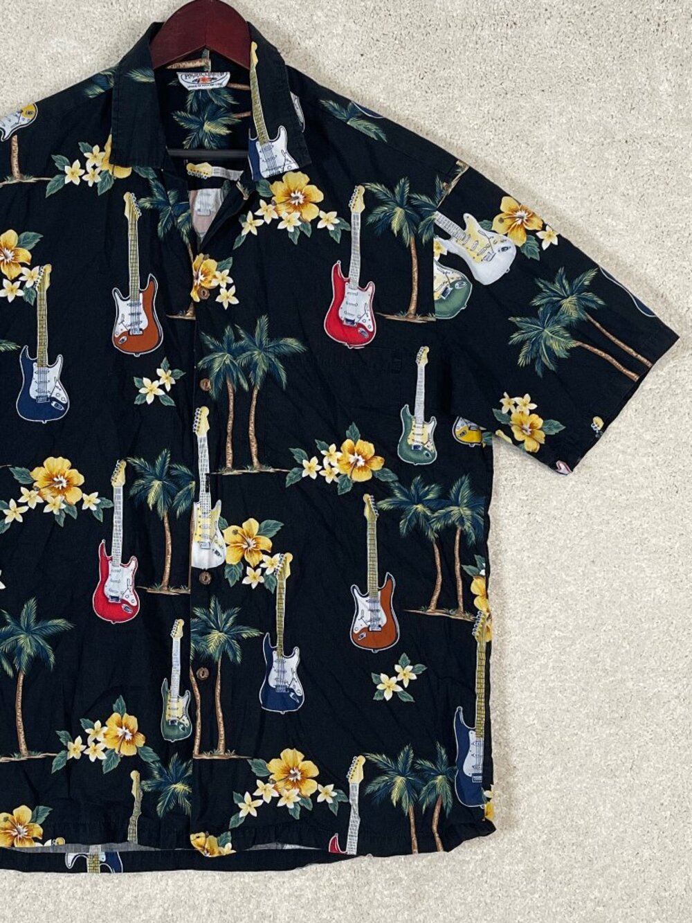 Pacific Legend Hawaiian Shirt Mens Large Cotton Stratocaster Floral Print Black